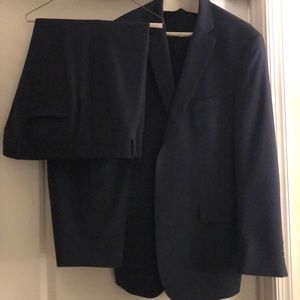 Jos A Bank Men’s Travelers Collection Suit.